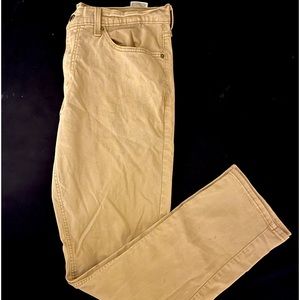 Men’s Signature Gold Khaki’s By Levi Strauss Size 34x34